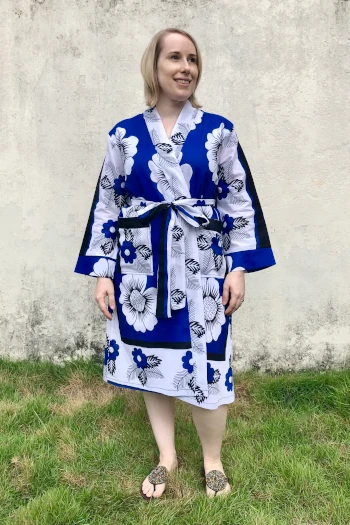 Women's blue white flower Kanga African print fabric bathrobe model wearing